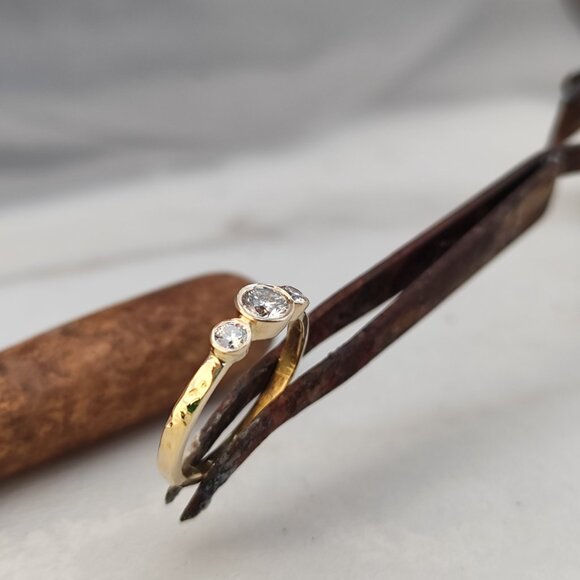 Engagement ring women. 14k solid yellow gold ring with Half a carat Diamonds. - Picture 5 of 10